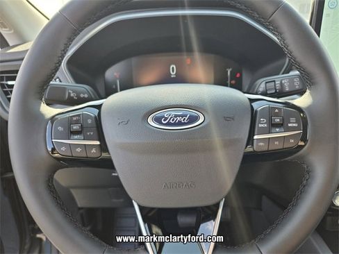 New 2025 Ford Escape Base image 16