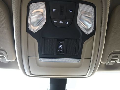 Used 2019 RAM 1500 Big Horn AWD/4WD image 33