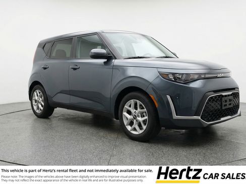 Used 2025 Kia Soul LX w/ LX Technology Package FWD image 1