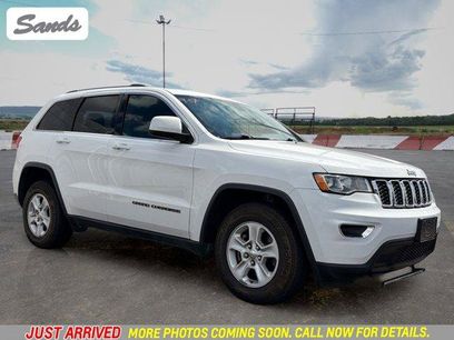 Used 2017 Jeep Grand Cherokee Laredo w/ Quick Order Package 23E
