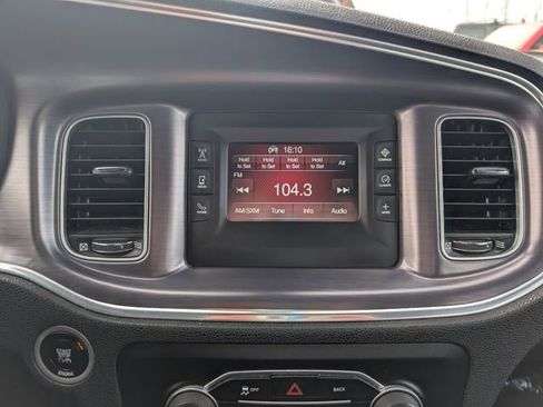 Used 2015 Dodge Charger SE w/ Power Sunroof Group image 12