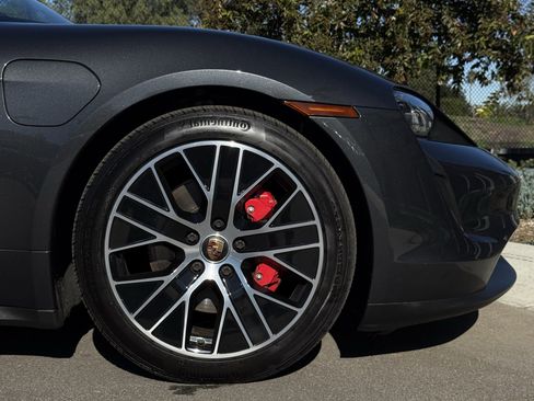 Certified 2021 Porsche Taycan 4S image 12