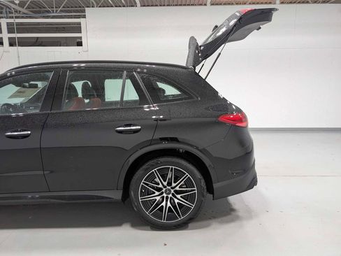 New 2026 Mercedes-Benz GLC 43 AMG 4MATIC image 9