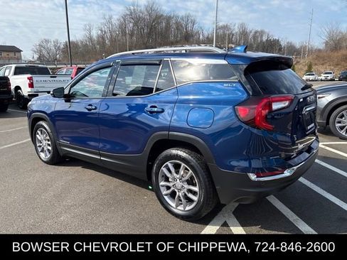 Certified 2022 GMC Terrain SLT w/ Infotainment Package II image 3