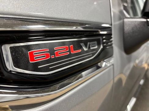 New 2025 GMC Sierra 1500 SLT w/ SLT Premium Plus Package image 11