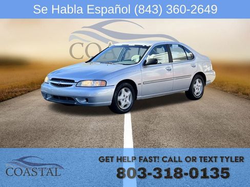 Used 2001 Nissan Altima GXE image 1