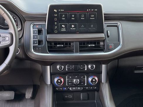 Used 2024 GMC Yukon SLT AWD/4WD image 16