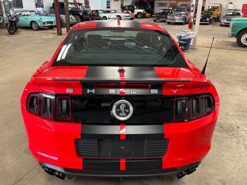 Used 2013 Ford Mustang Shelby GT500 RWD image 24