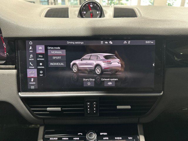 Used 2021 Porsche Cayenne AWD/4WD image 64