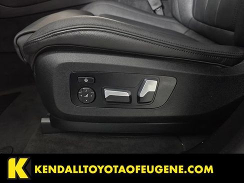 Used 2021 BMW X5 xDrive40i w/ Convenience Package AWD/4WD image 18
