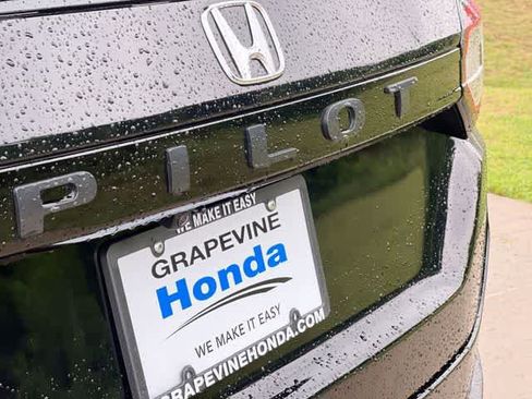 Certified 2025 Honda Pilot EX-L image 8