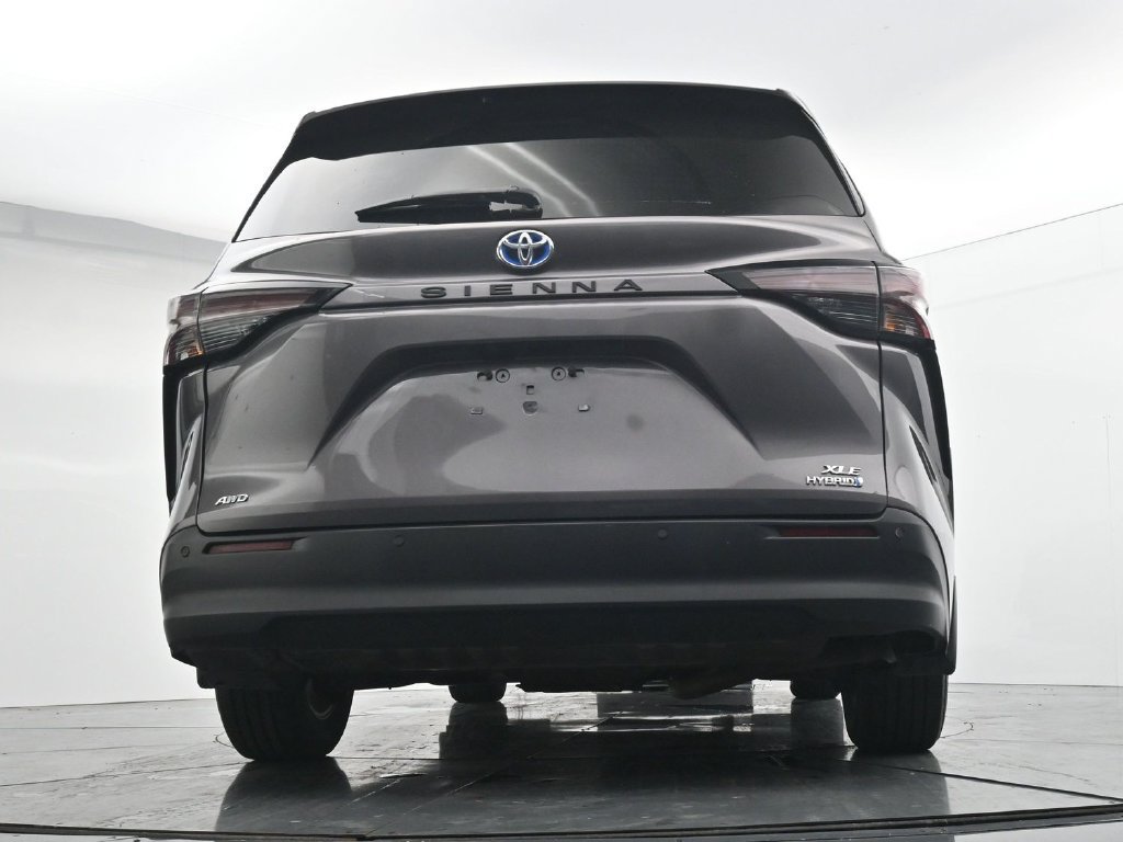 Used 2023 Toyota Sienna XLE w/ XLE Plus Package AWD/4WD image 21