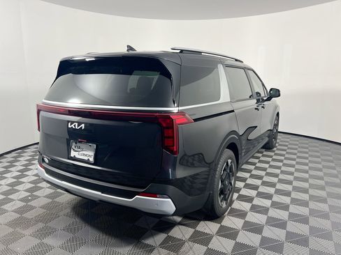 New 2026 Kia Carnival EX image 3