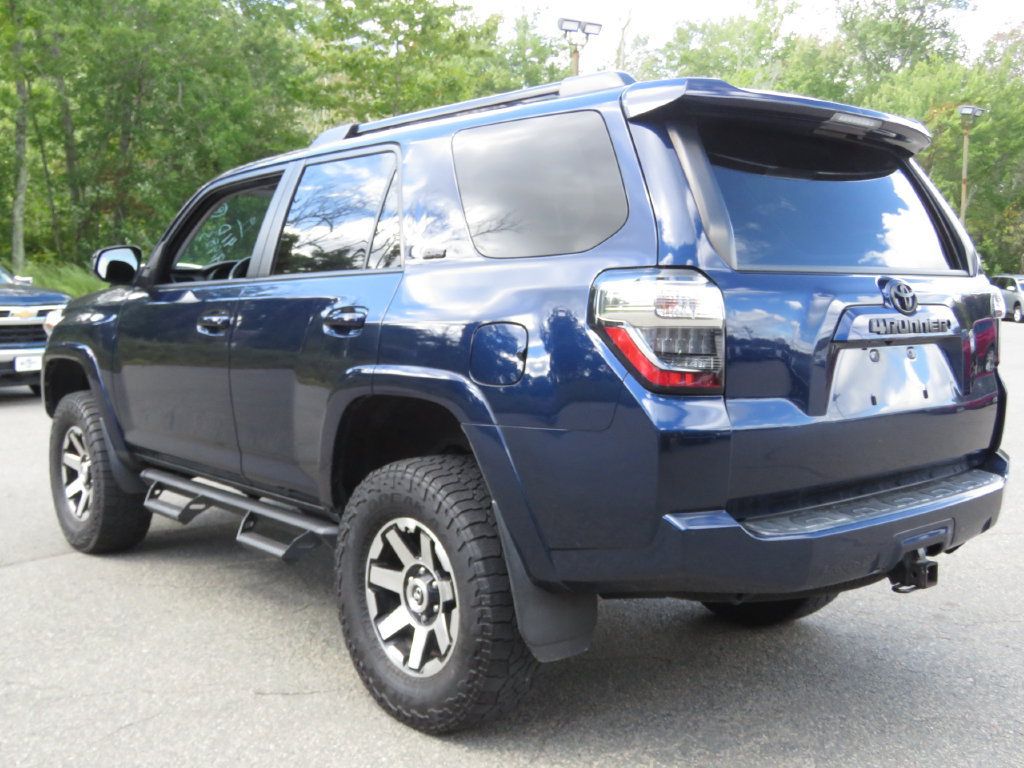 Used 2019 Toyota 4Runner SR5 AWD/4WD image 7