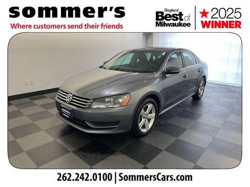 Used 2013 Volkswagen Passat 2.5 SE FWD image 2