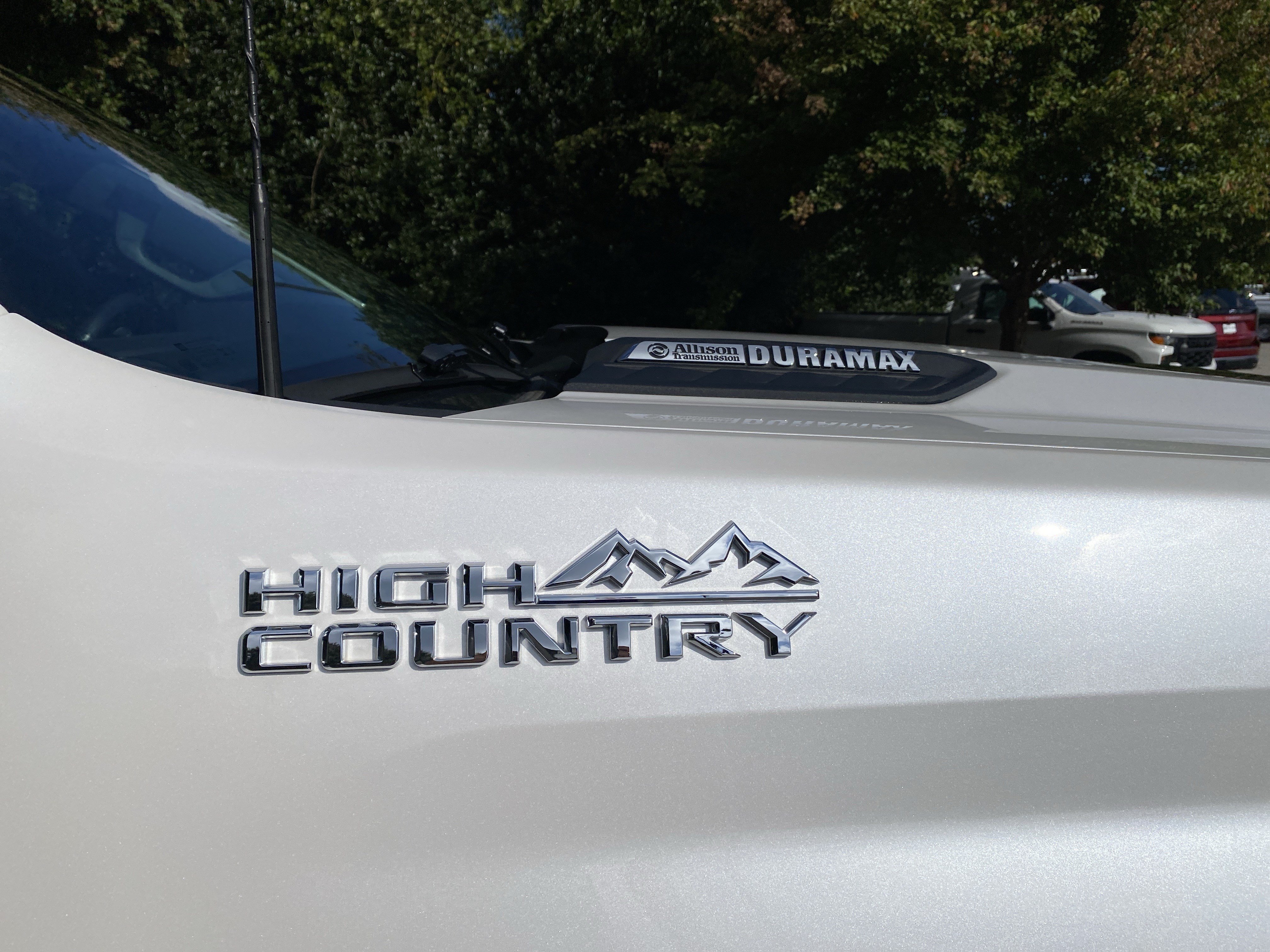 Used 2024 Chevrolet Silverado 2500 High Country w/ High Country Premium Package AWD/4WD image 47