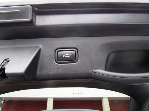 Used 2022 Hyundai Tucson SEL w/ Convenience + Premium Package FWD image 26