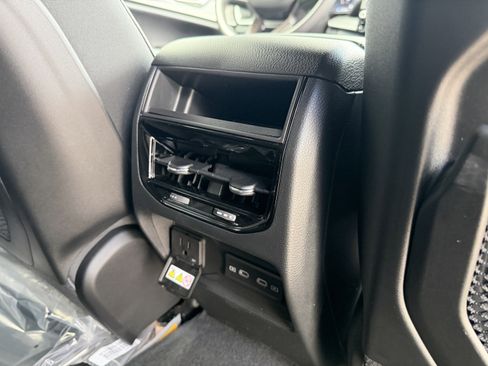 New 2026 Jeep Grand Cherokee Altitude image 27