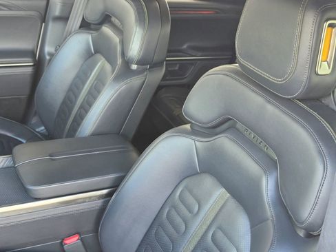 Used 2022 Rivian R1T Launch Edition AWD/4WD image 27
