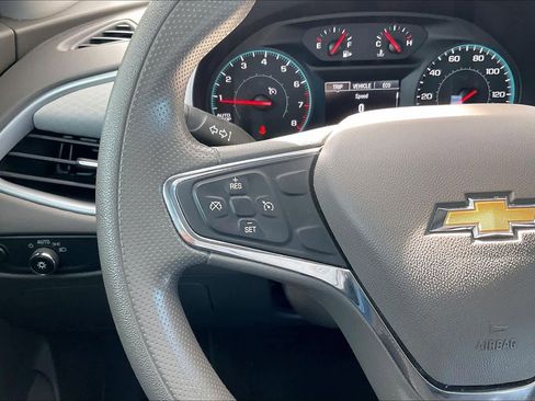 Used 2021 Chevrolet Malibu LS FWD image 23