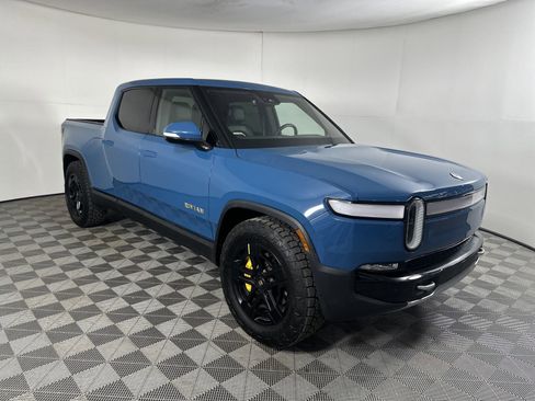 Used 2022 Rivian R1T Launch Edition image 7