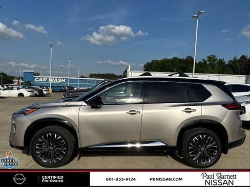 Certified 2025 Nissan Rogue Platinum FWD image 1