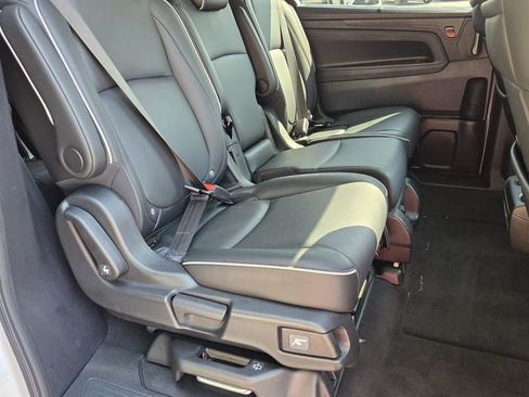 Certified 2025 Honda Odyssey Touring image 18