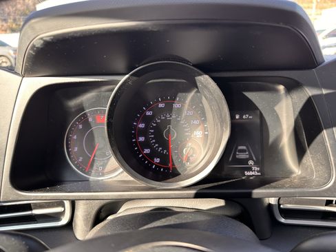 Used 2021 Hyundai Elantra SE image 12