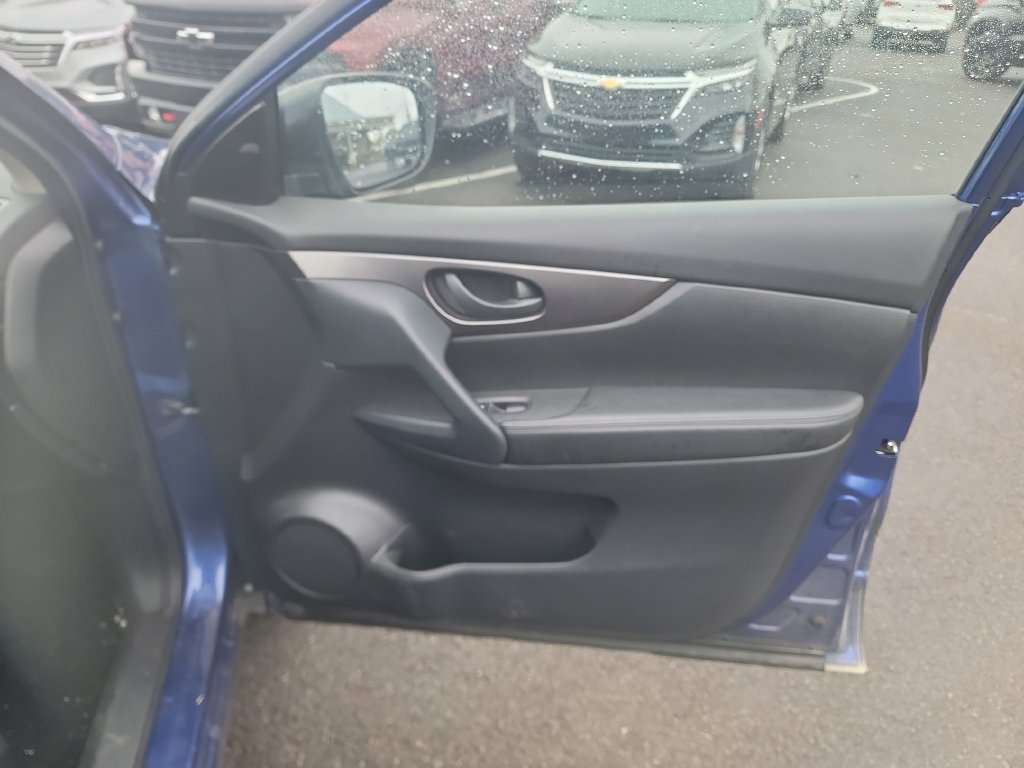 Used 2021 Nissan Rogue Sport S AWD/4WD image 22