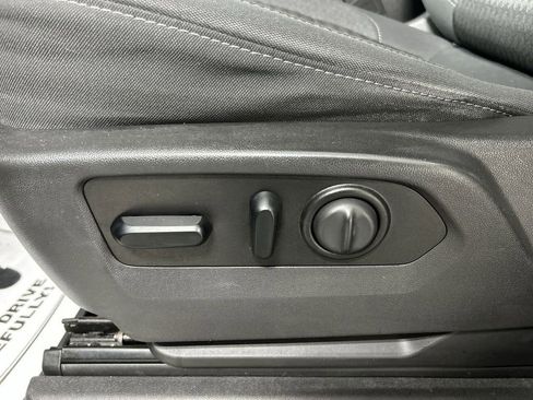 Used 2021 GMC Sierra 1500 Elevation image 10