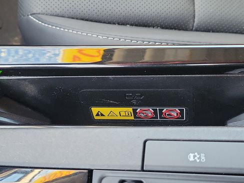 Used 2023 Toyota Prius XLE image 29