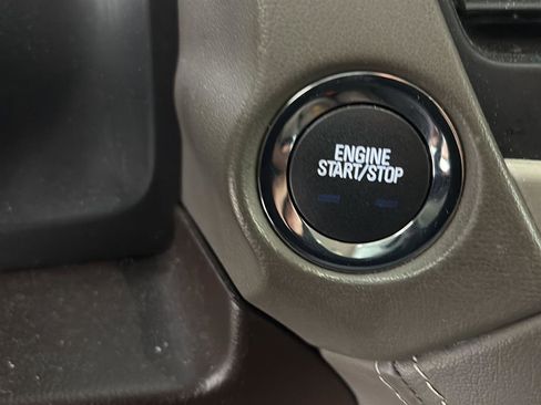 Used 2016 GMC Yukon XL Denali w/ Open Road Package image 21