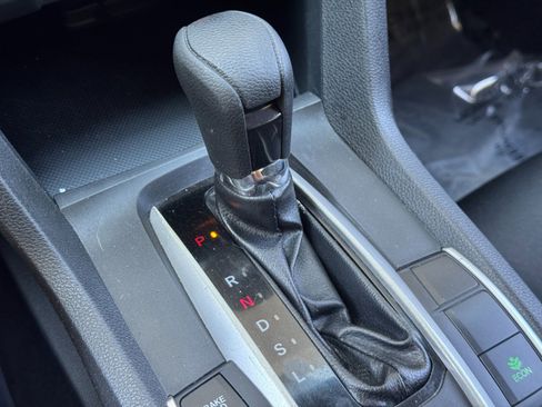 Used 2018 Honda Civic LX image 24