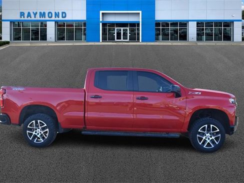 Used 2019 Chevrolet Silverado 1500 LT Trail Boss image 2