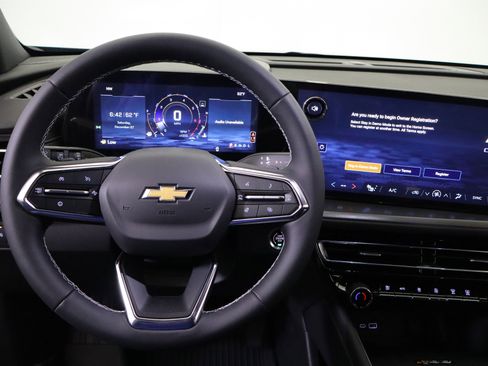 New 2026 Chevrolet Traverse LT w/ Sun and Wheel Package image 23