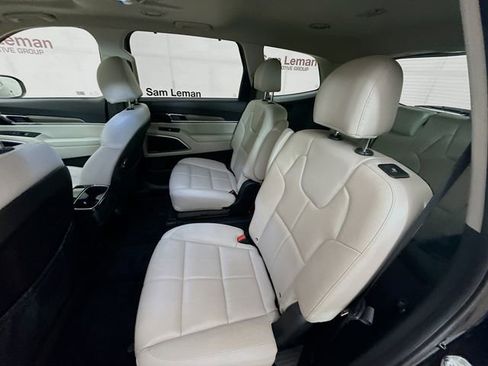 Used 2022 Kia Telluride EX w/ EX Premium Package image 25