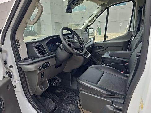 New 2026 Ford Transit 150 148 Medium Roof w/ Load Area Protection Package image 4