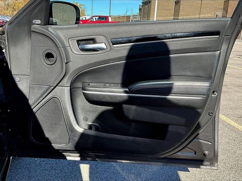 Used 2023 Chrysler 300 S image 23