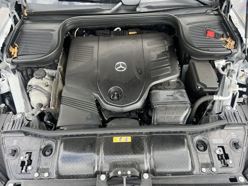 Used 2024 Mercedes-Benz GLE 450 4MATIC image 35