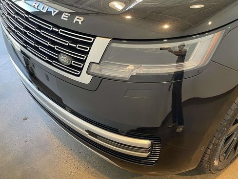 Certified 2023 Land Rover Range Rover Long Wheelbase Autobiography AWD/4WD image 7