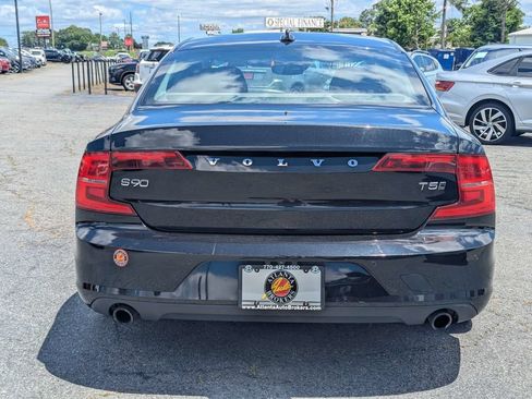 Used 2018 Volvo S90 T5 Momentum w/ Convenience Package AWD/4WD image 6