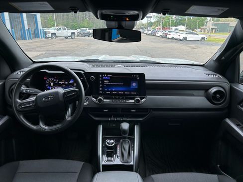 Used 2024 Chevrolet Colorado Trail Boss w/ Safety Package AWD/4WD image 13