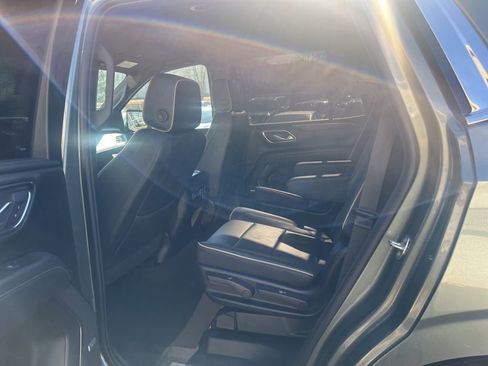 Used 2024 Chevrolet Tahoe Premier image 6