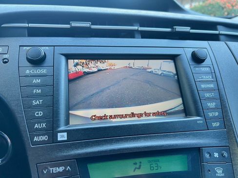 Used 2010 Toyota Prius Five image 11