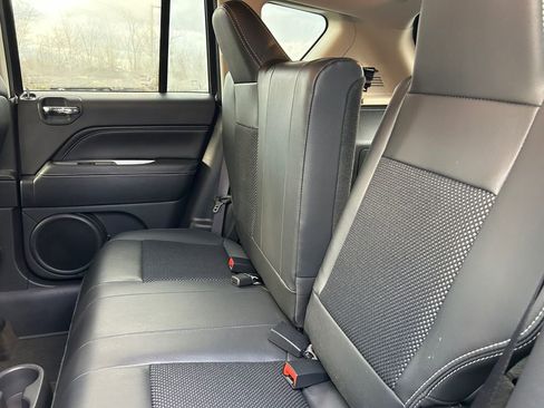 Used 2017 Jeep Compass Latitude image 22