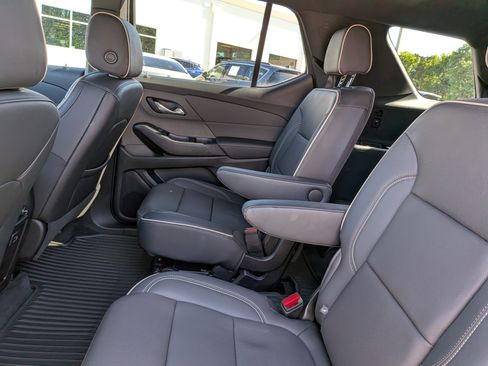 Certified 2023 Chevrolet Traverse Premier w/ Redline Edition FWD image 16