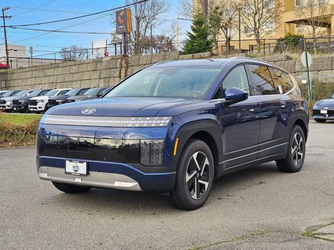 New 2026 Hyundai Ioniq 9 S image 3