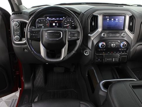 Used 2022 GMC Sierra 1500 Denali w/ Denali Premium Package AWD/4WD image 11