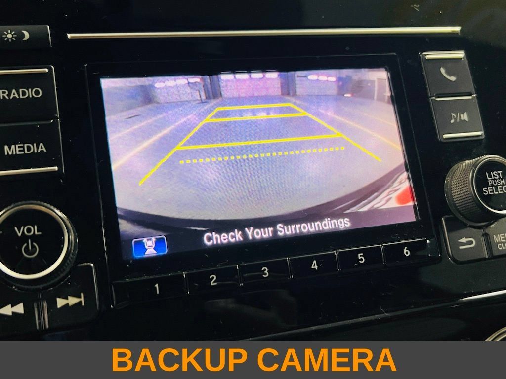 Used 2017 Honda CR-V LX image 6
