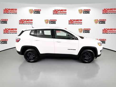 Used 2019 Jeep Compass Sport w/ Tech Group AWD/4WD image 16